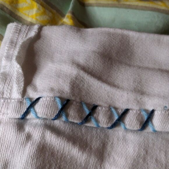 Yakum white capri jeans size 26‎ - Picture 14 of 16